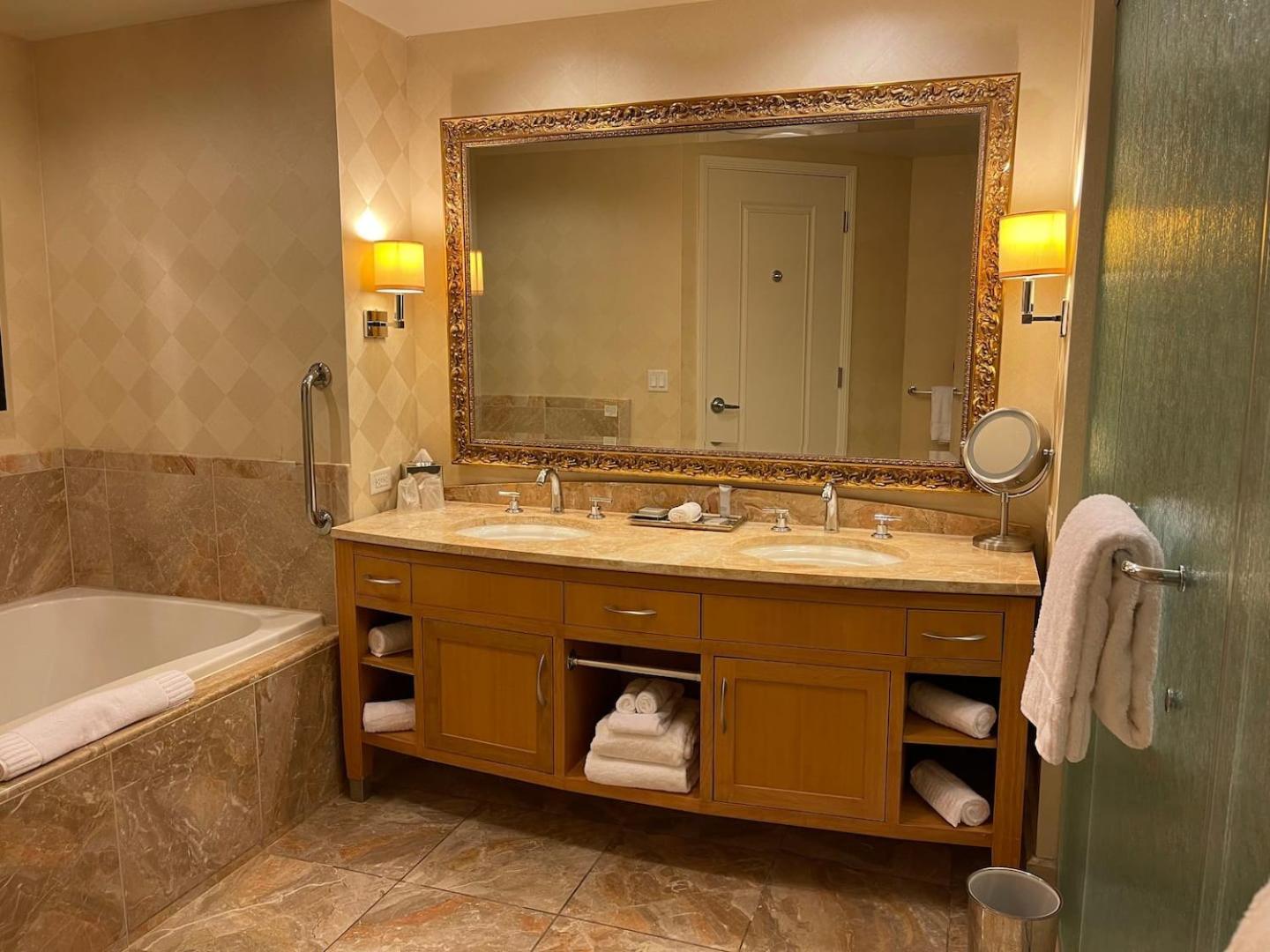 Five Star Trump Hotel No Resort And Cleaning Fees Las Vegas Exterior foto